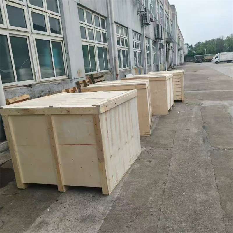 随县尼勒克县：物流专线的高效货运之旅